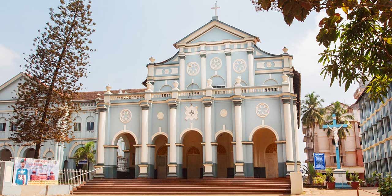 Places to Visit St. Aloysius Chapel, Mangalore